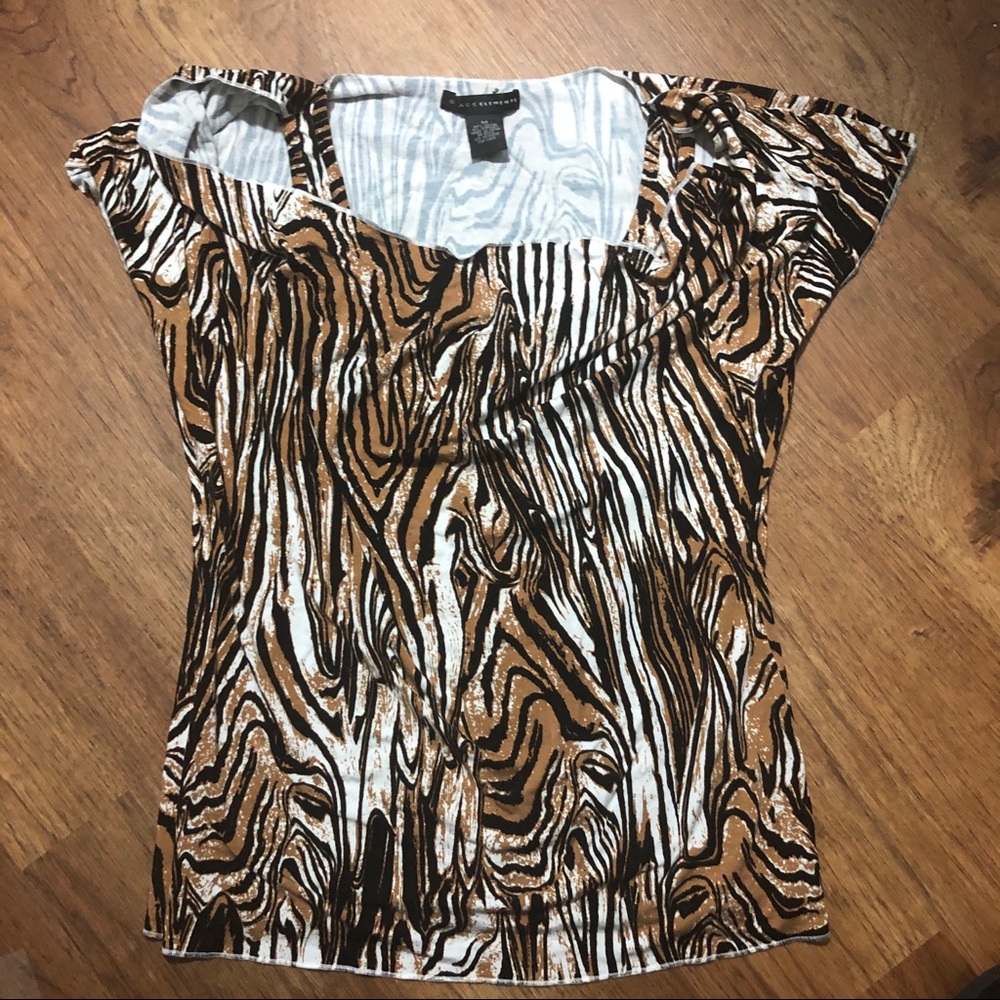 Medium leopard print blouse top